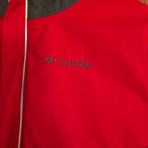 Boys Columbia Winter Jacket. - Picture 2 of 8